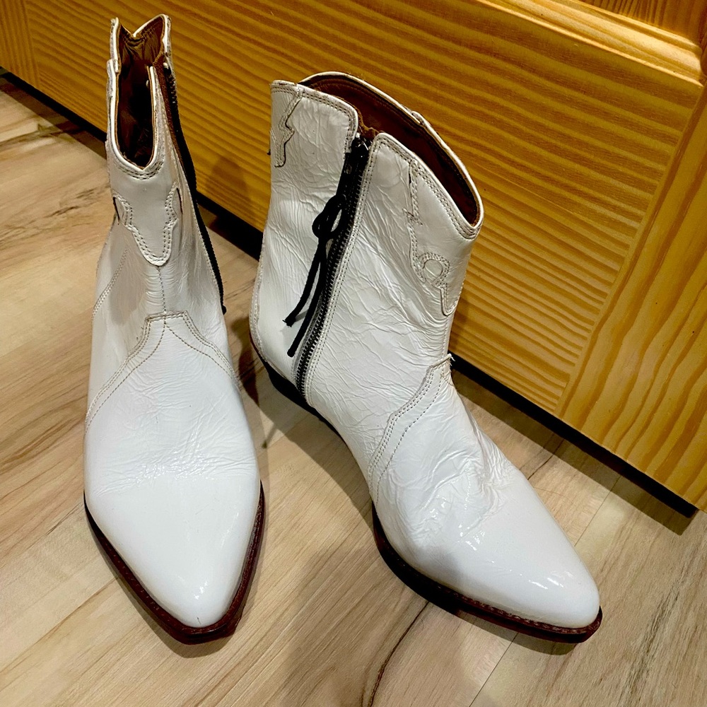 NWOT Free People New Frontier Western Boot - never worn - size 39